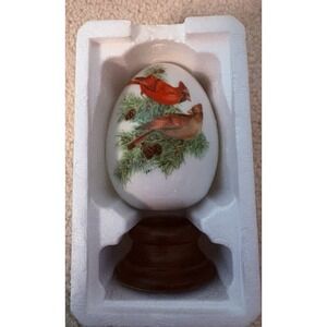Vintage Avon Porcelain  Egg 4 Season Series, Winter's Bold Beauty "1984"